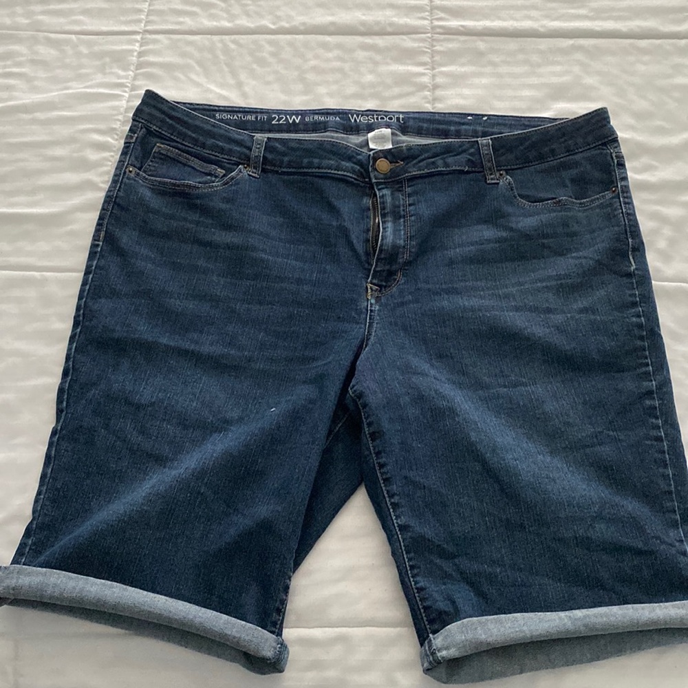 Dress barn Bermuda shorts